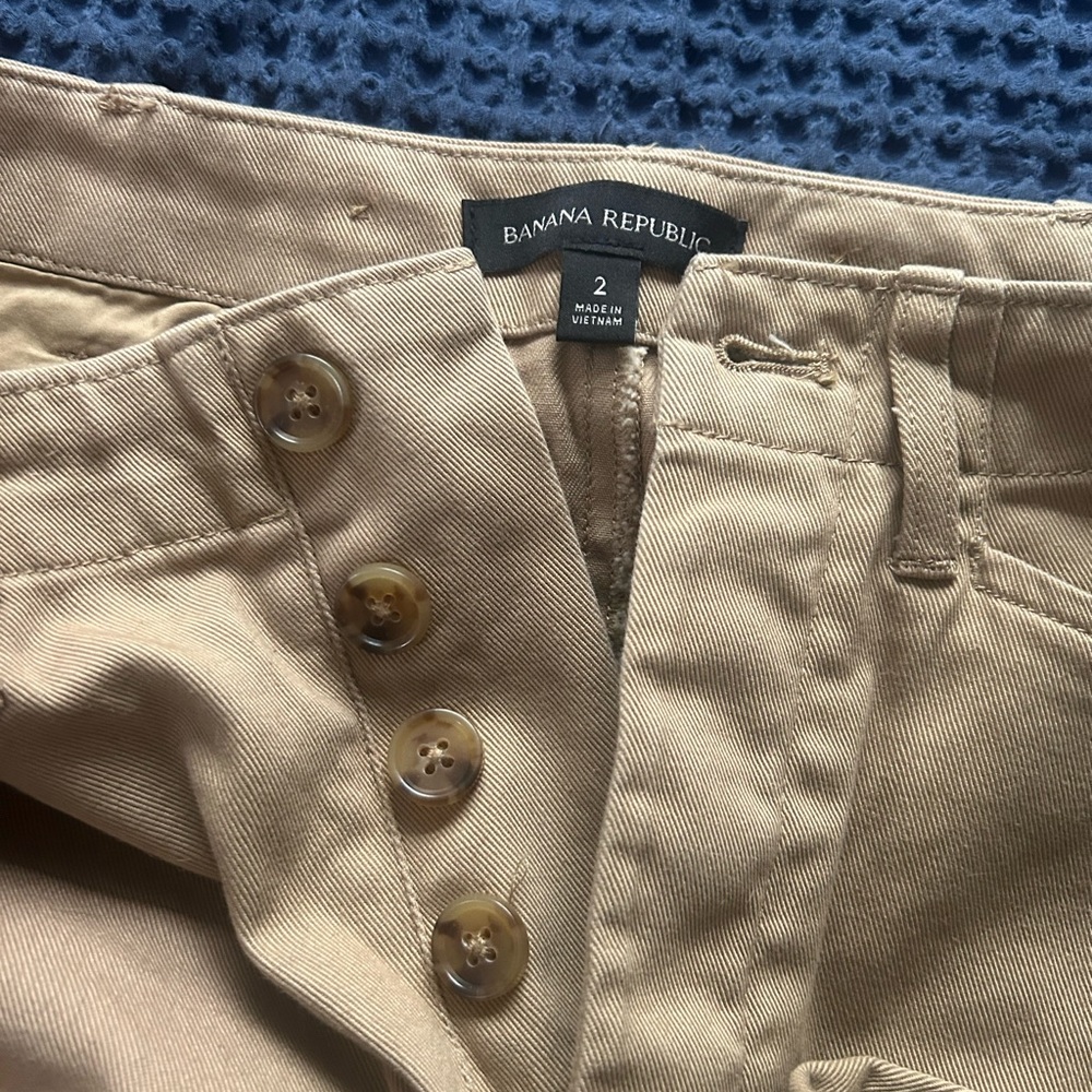 Banana Republic -Tan Button-Fly Trousers - Picture 6 of 8